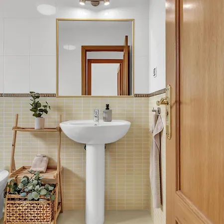 Manuela Villa Lajares