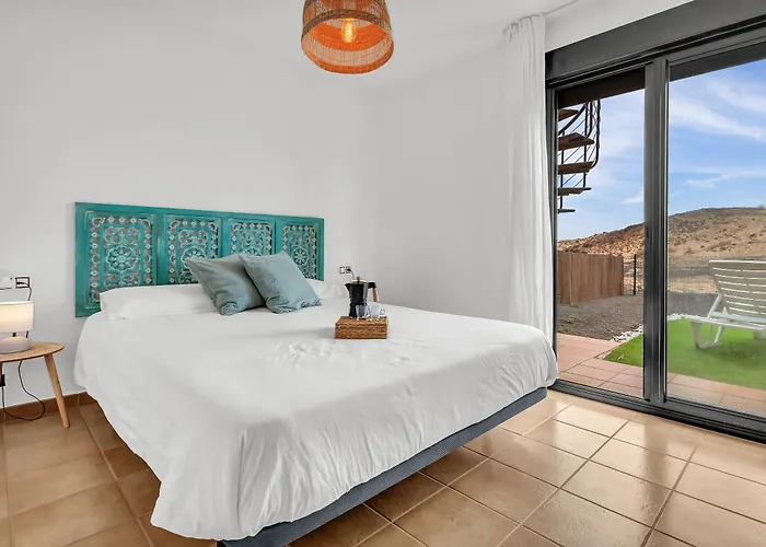 Manuela * Лахарес